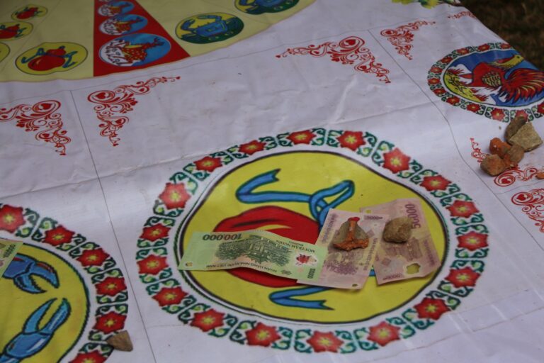 Vì sao cá cược luôn hiện diện trong lễ hội từ xưa đến nay?